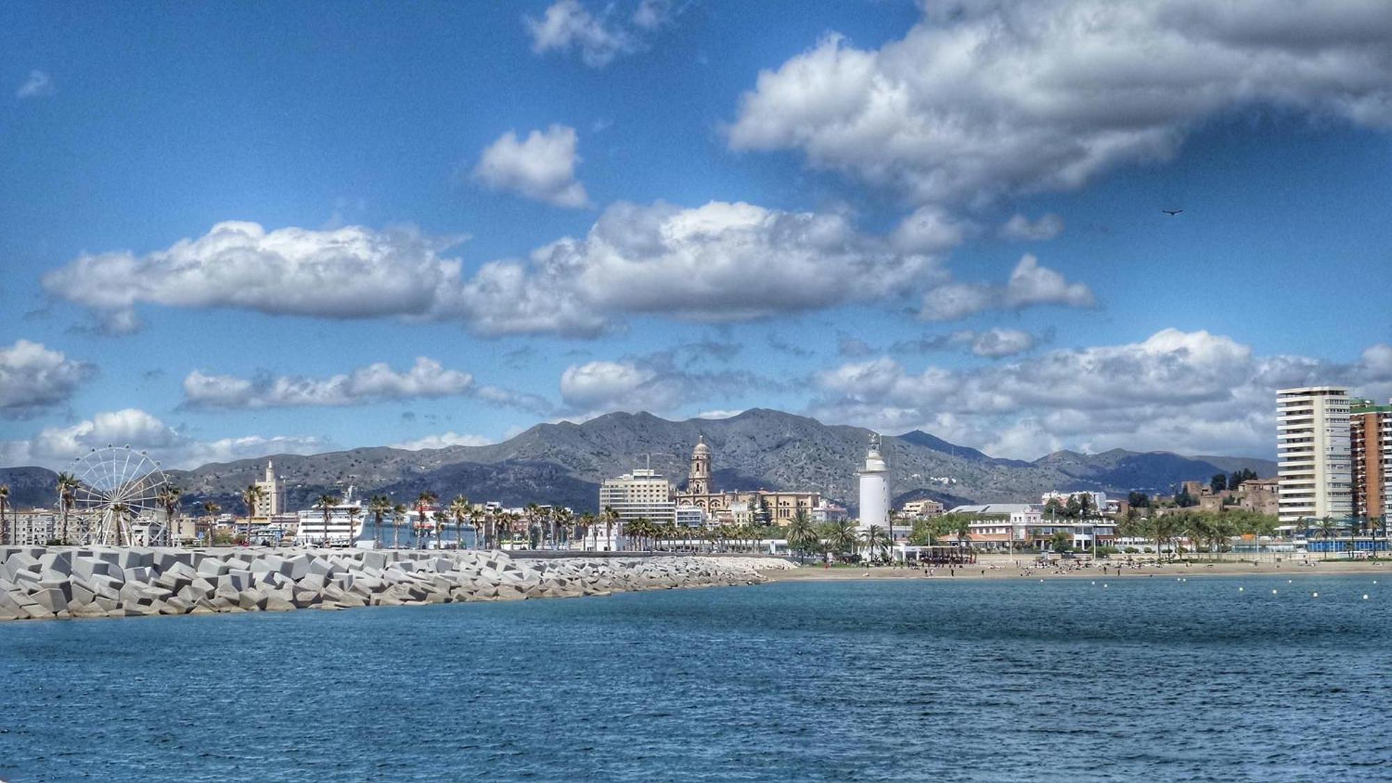 Apartamento Los Tres Soles Málaga Exteriör bild