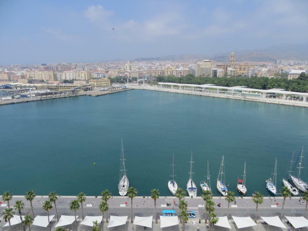 Apartamento Los Tres Soles Málaga Exteriör bild