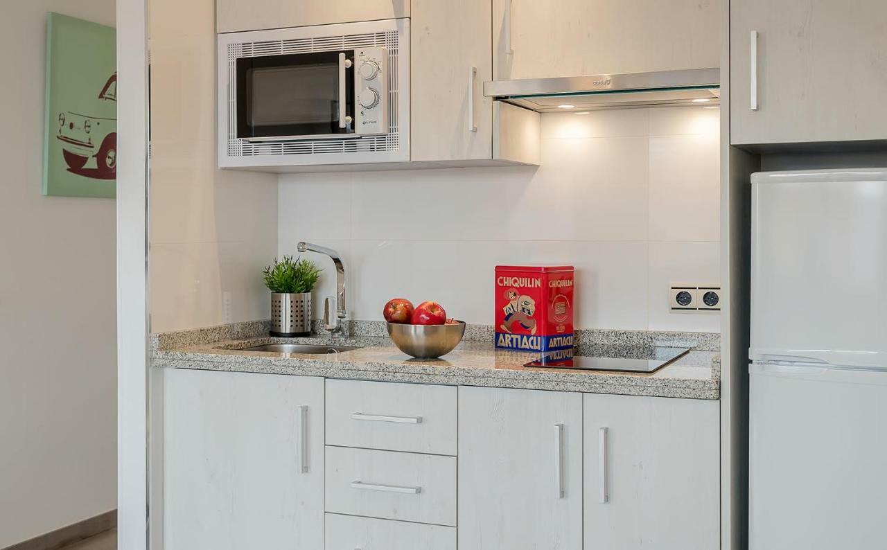 Apartamento Los Tres Soles Málaga Exteriör bild