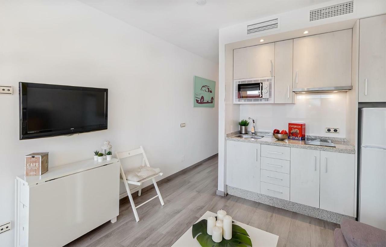 Apartamento Los Tres Soles Málaga Exteriör bild