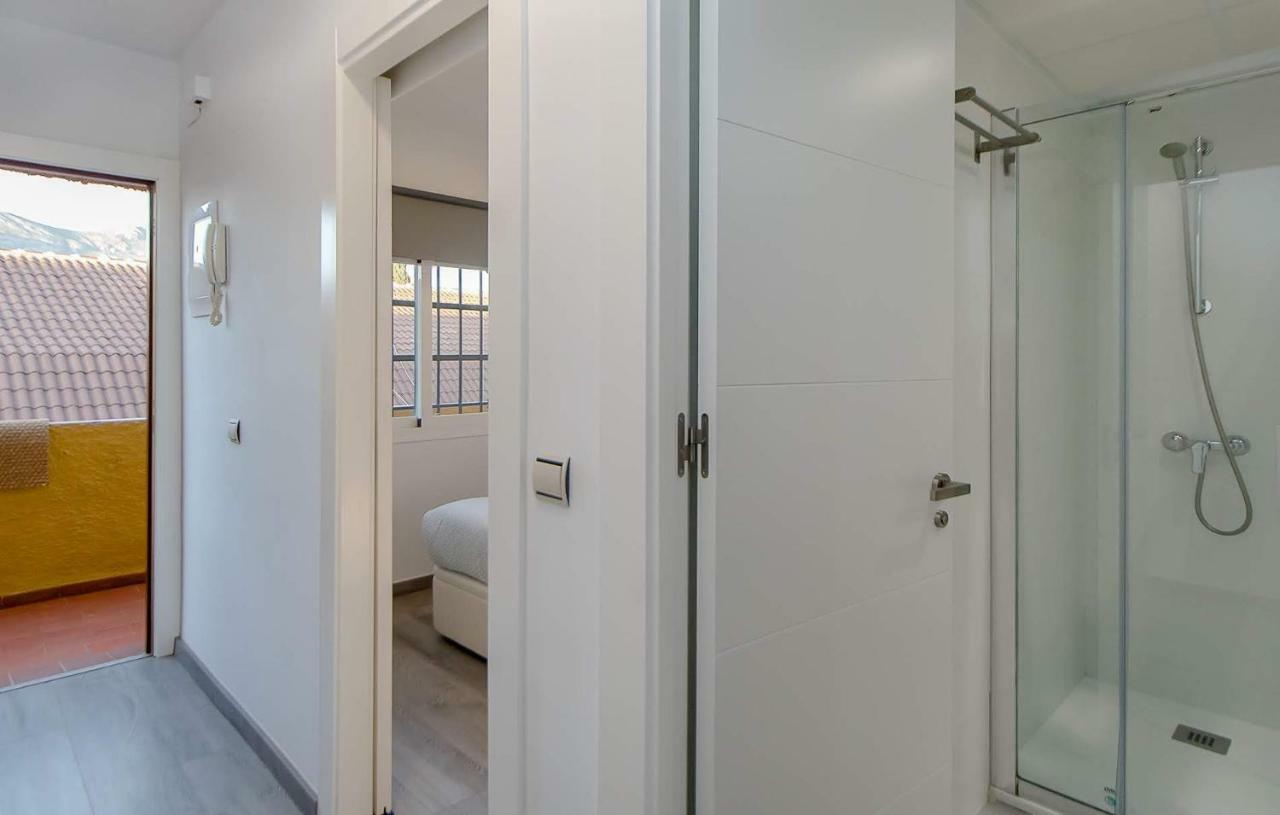 Apartamento Los Tres Soles Málaga Exteriör bild